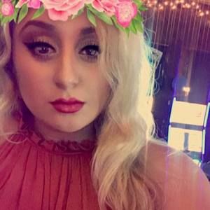 Meet your Posher, Lucy